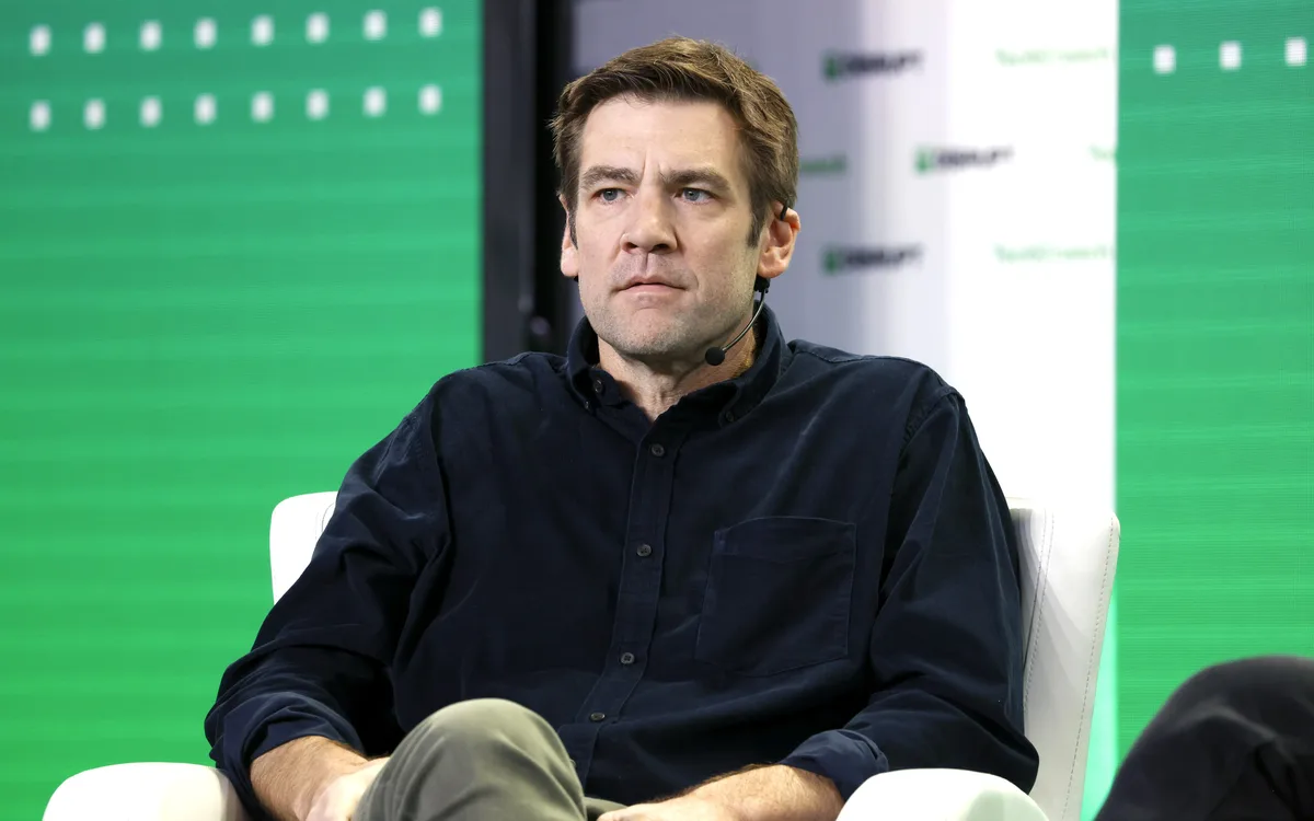 Генеральный партнёр a16z Крис Диксон на сцене TechCrunch Disrupt 2022