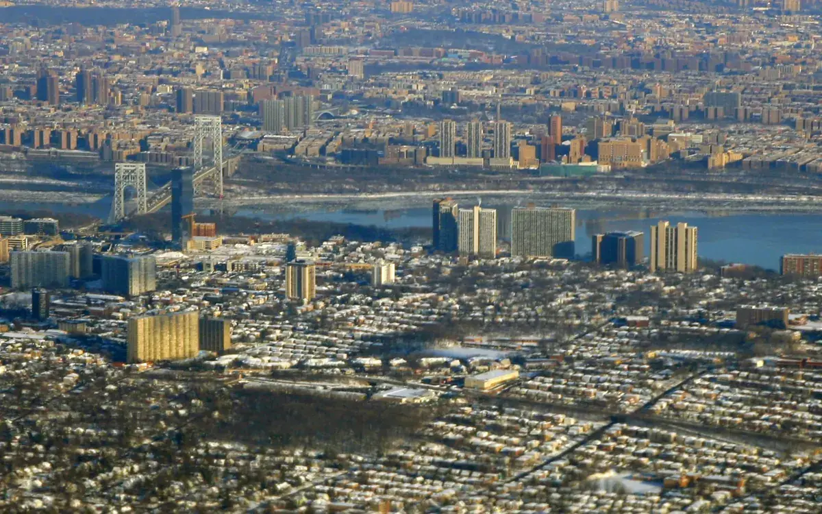Aerial view of Fort Lee, New Jersey, home of Cross River Bank, with the Hudson River behind (illustrative photo)