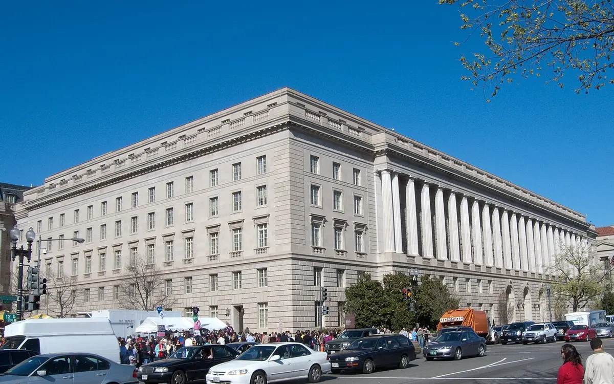The Internal Revenue Service headquarters building on Constitution Avenue in Washington, D.C.