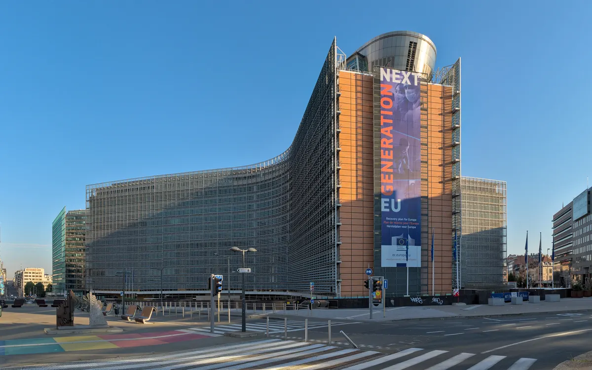 The Berlaymont building, headquarters of the European Commission in Brussels, under a blue sky (illustrative photo)