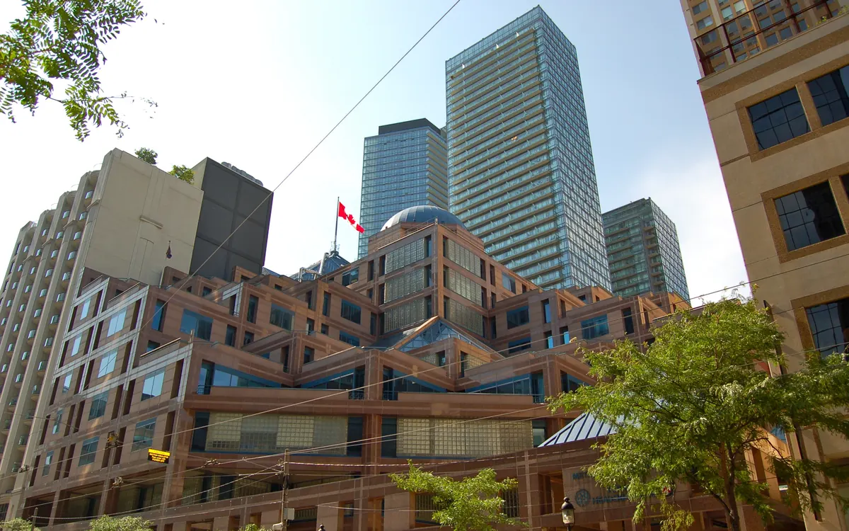 Toronto Police Service headquarters on College Street in Toronto (illustrative photo)